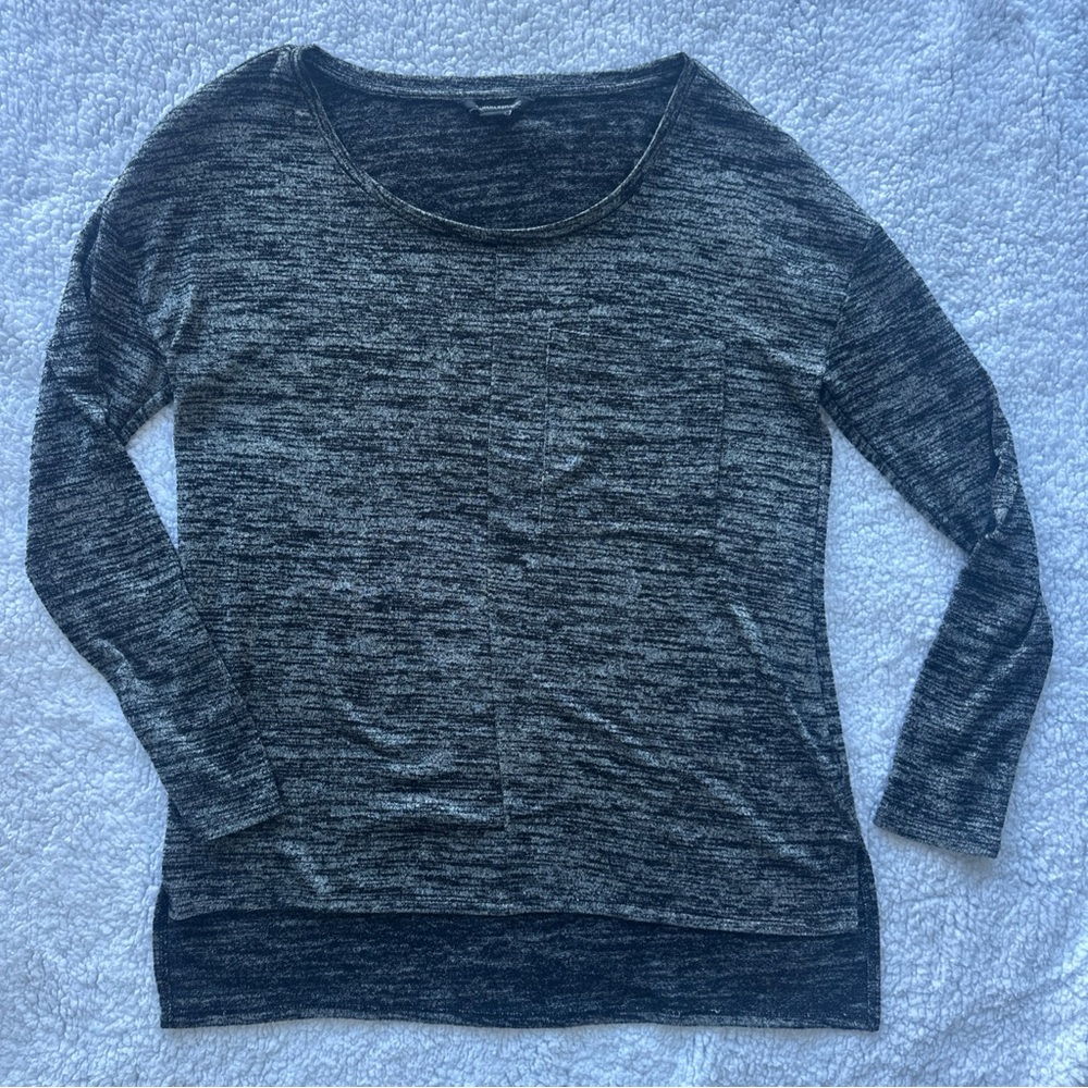 Banana Republic long sleeve pullover shirt.